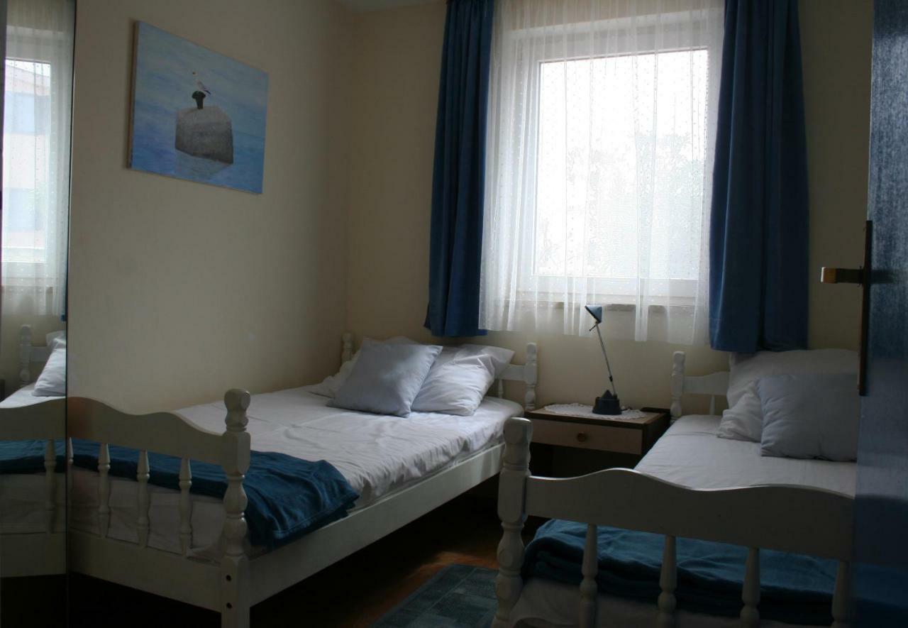 Apartment Azriel Vir Esterno foto