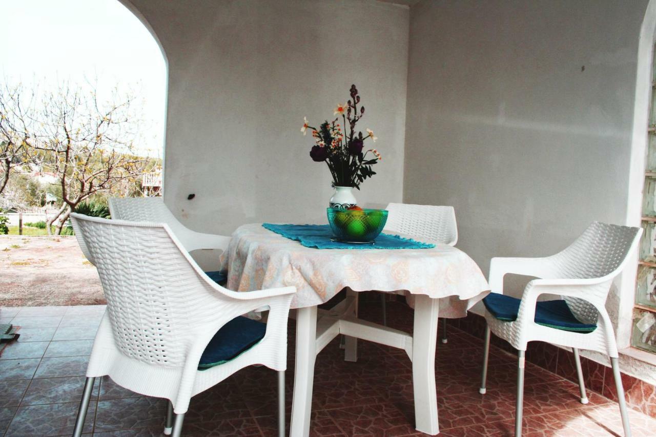 Apartment Azriel Vir Esterno foto